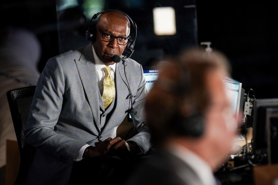 Thurl Bailey, television analyst and former Utah Jazz player, listens as Craig Bolerjack calls the play-by-play at Vivint Smart Home Arena in Salt Lake City as the Jazz play the <a class="link " href="https://sports.yahoo.com/nba/teams/denver/" data-i13n="sec:content-canvas;subsec:anchor_text;elm:context_link" data-ylk="slk:Denver Nuggets;sec:content-canvas;subsec:anchor_text;elm:context_link;itc:0">Denver Nuggets</a> in the NBA bubble in Orland, Fla., on Aug. 8, 2020. | Spenser Heaps, Deseret News