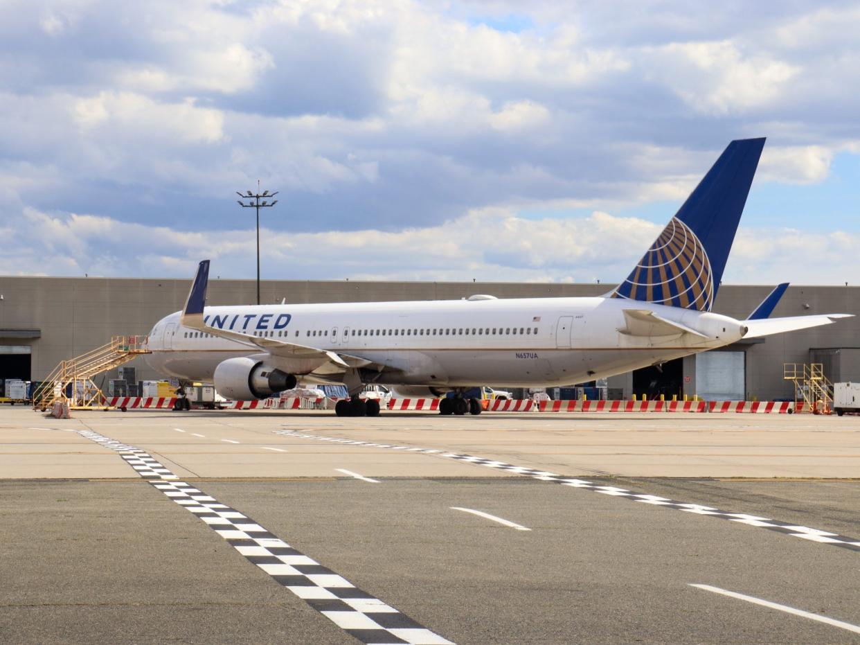 United Airlines Boeing 767-300ER