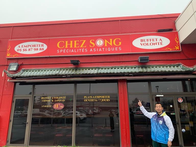 Liu Song, excampeón panamericano de tenis de mesa representando a la Argentina, vive en Francia, donde tiene un restaurante