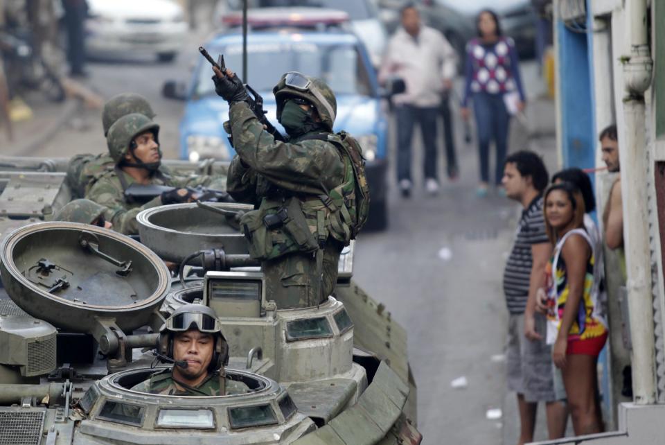 Brazil Rio de Janeiro police troops soldiers