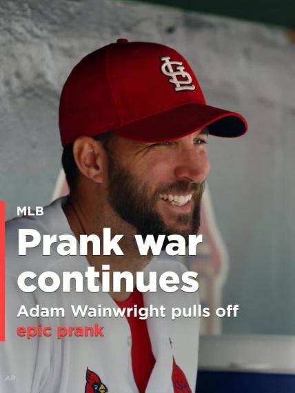 Adam Wainwright pulls off epic prank on former teammate