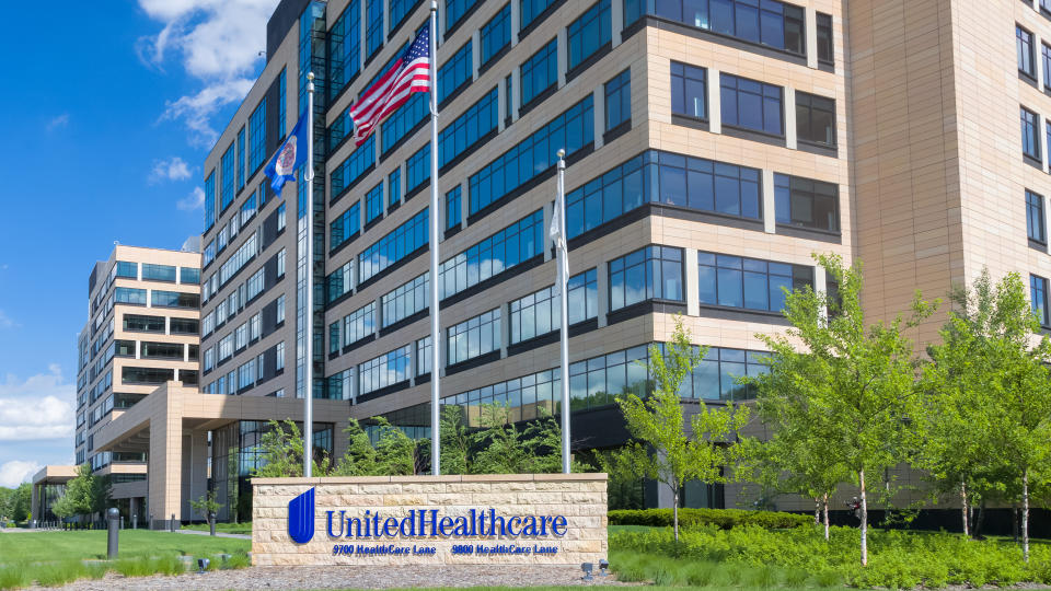 MINNETONKA, MN/USA - MAY 29, 2016: UnitedHealthcare corporate headquarters exterior and sign.