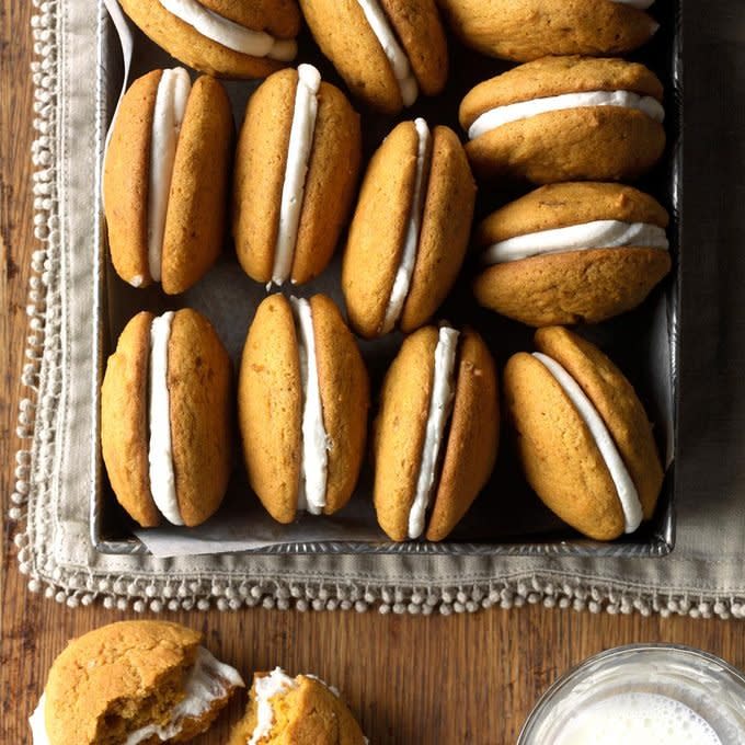 Pumpkin Whoopie Pies Exps Ucsbz17 16705 C05 25 5b 16