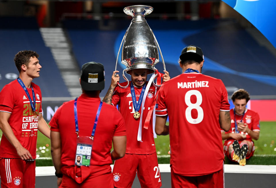 Da guckt er heraus: Lucas Hernandez. (Bild: Getty Images)