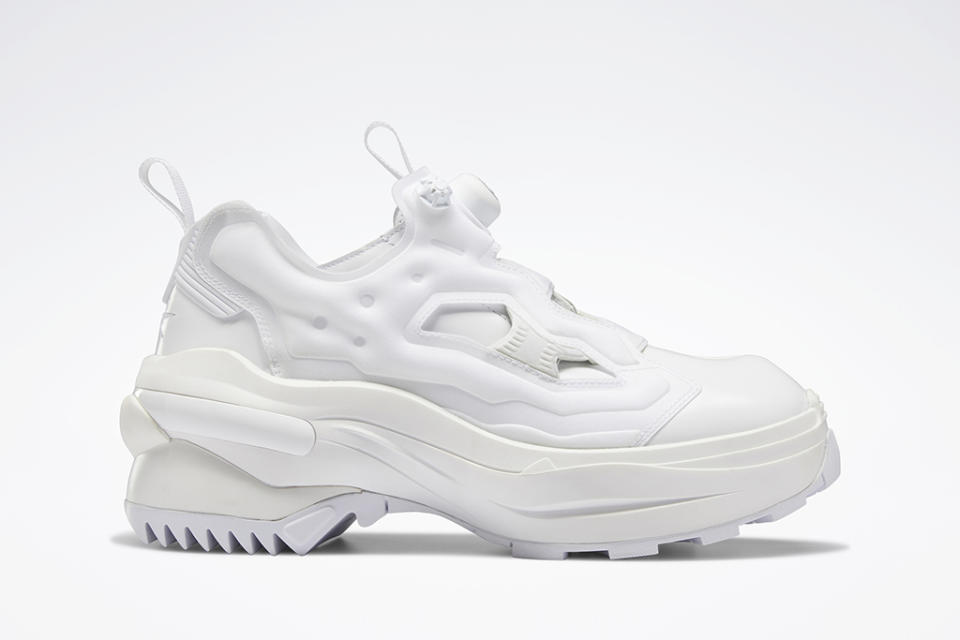 Maison Margiela, Reebok, Tabi Instapump Fury, white sneakers