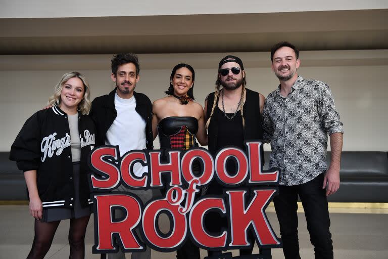 Sofía Pachano, Agustín “Soy Rada” Aristarán, Angela Leiva, Germán Tripel y Santiago Otero Ramos, el elenco adulto de School of Rock