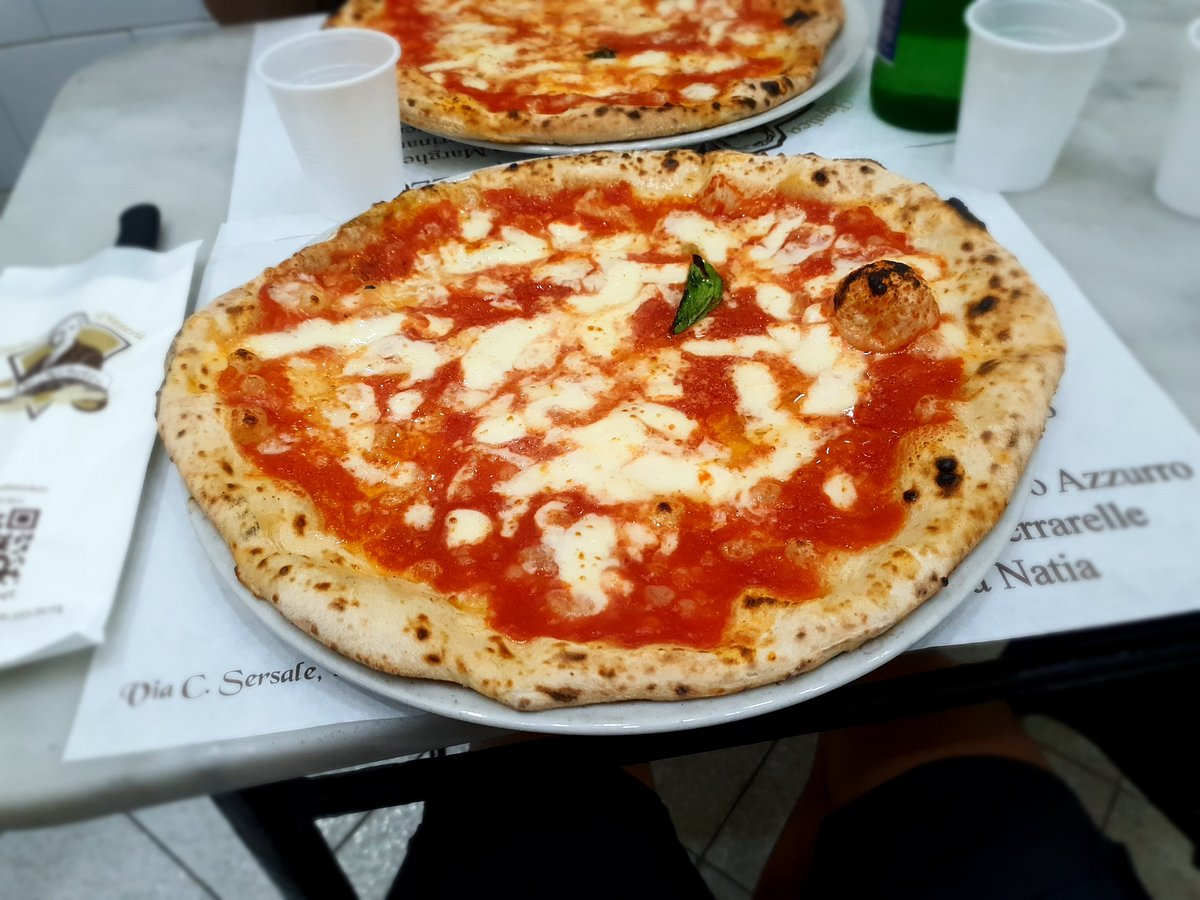 L'antica Pizzeria da Michele naples margherita pizza