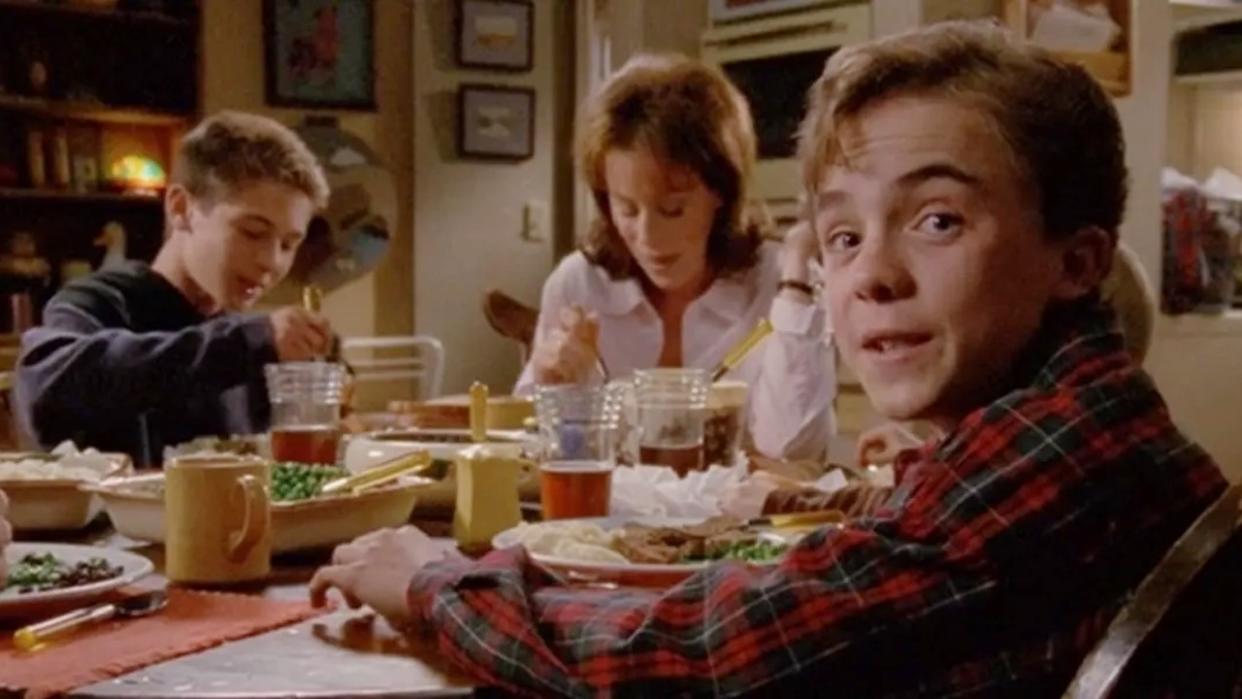  Frankie Muniz, Jane Kaczmarek, and Justin Tyler Berfield in Malcolm in the Middle. 