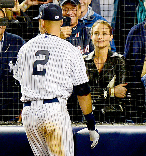 Derek Jeter enjoys retirement as he walks with girlfriend Hannah Davis