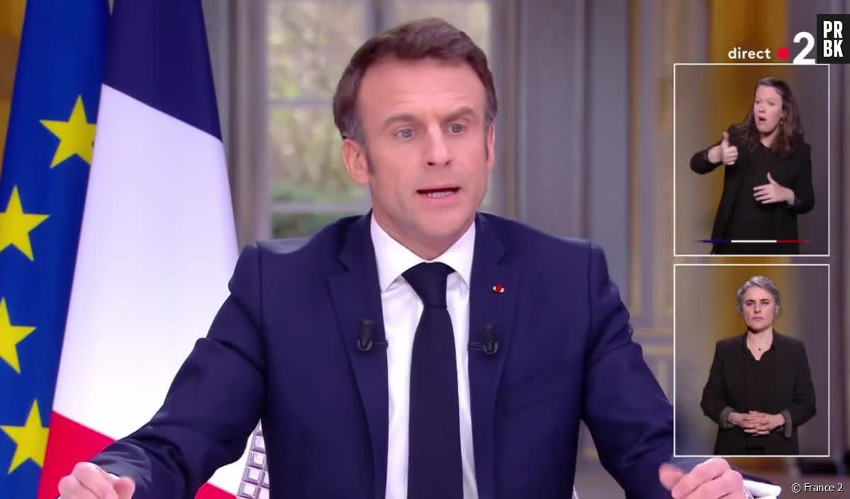 La montre d'Emmanuel Macron disparait en direct lors du JT de 13h - France 2