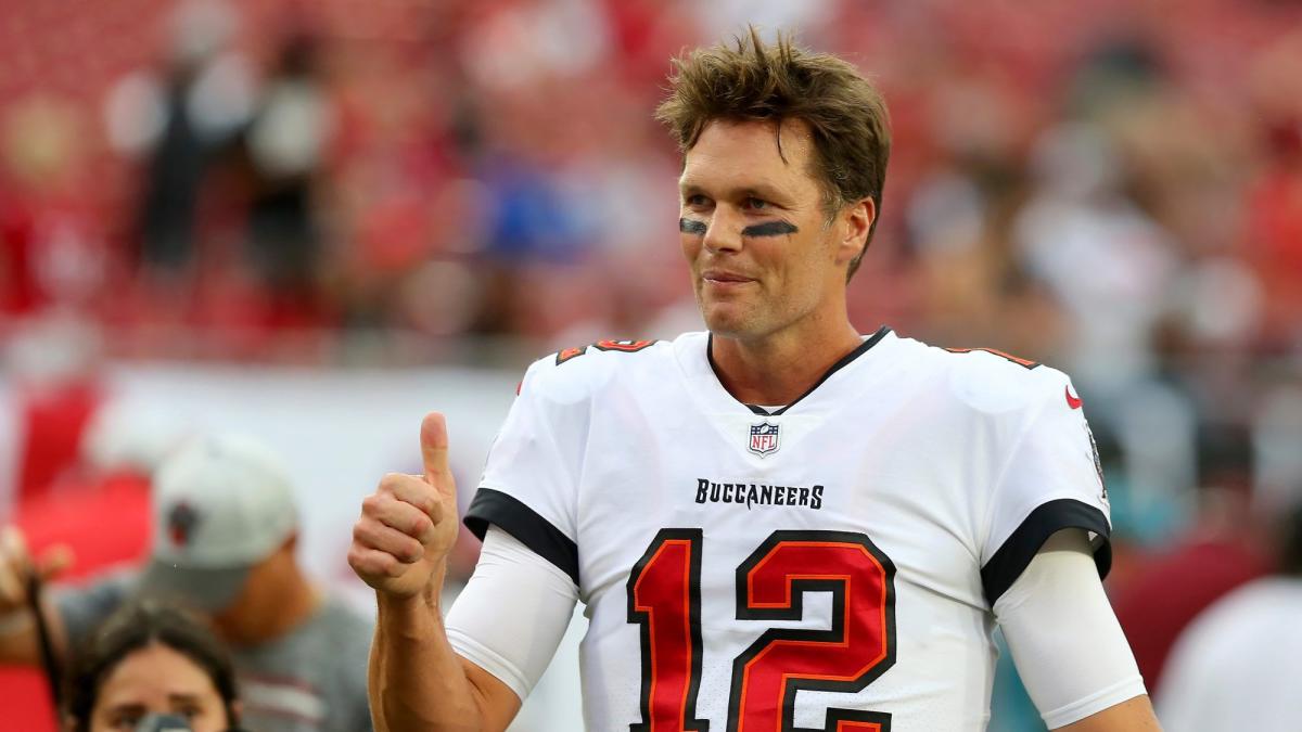 Bucs Already Selling Tom Brady #12 Jerseys, QB Puts On Cliche Clinic In  Phoner