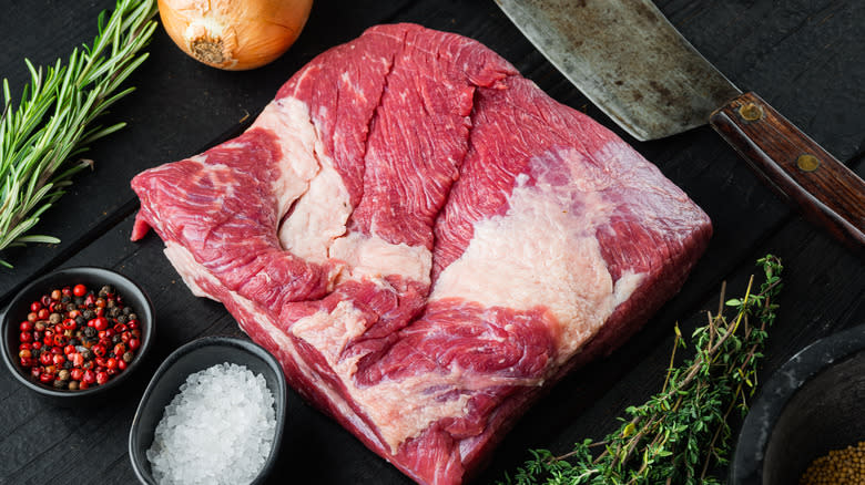 Raw beef brisket be seasonings