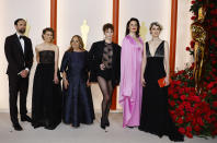 <p>Elenco del documental "Fire of Love" en la alfombra champán de los Oscars 2023 en Los Angeles. REUTERS/Eric Gaillard</p> 