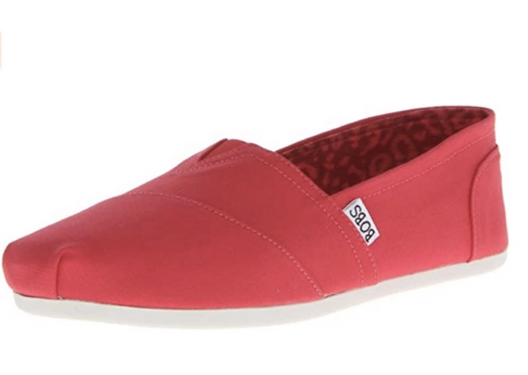 What's so funny 'bout peace, love and timeless branding? We give you Bobs from Skechers. (Photo: Amazon)