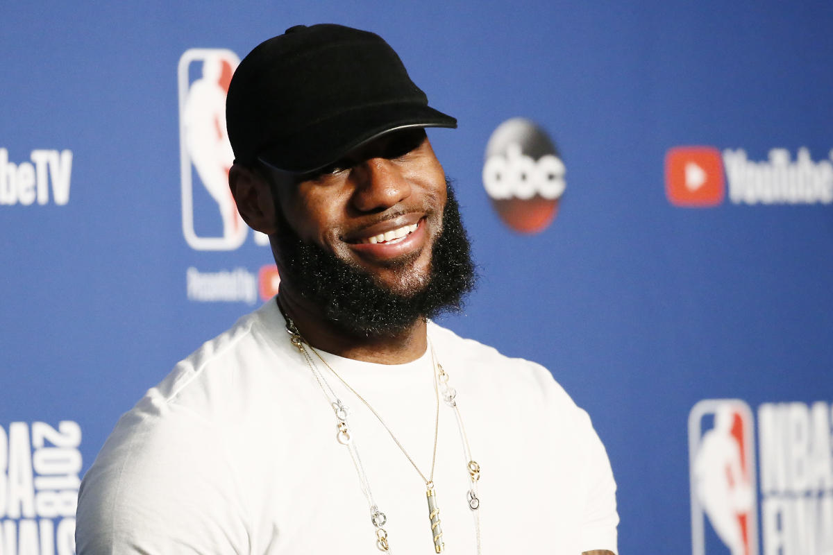 LeBron James agrees to four-year, $154m deal with LA Lakers