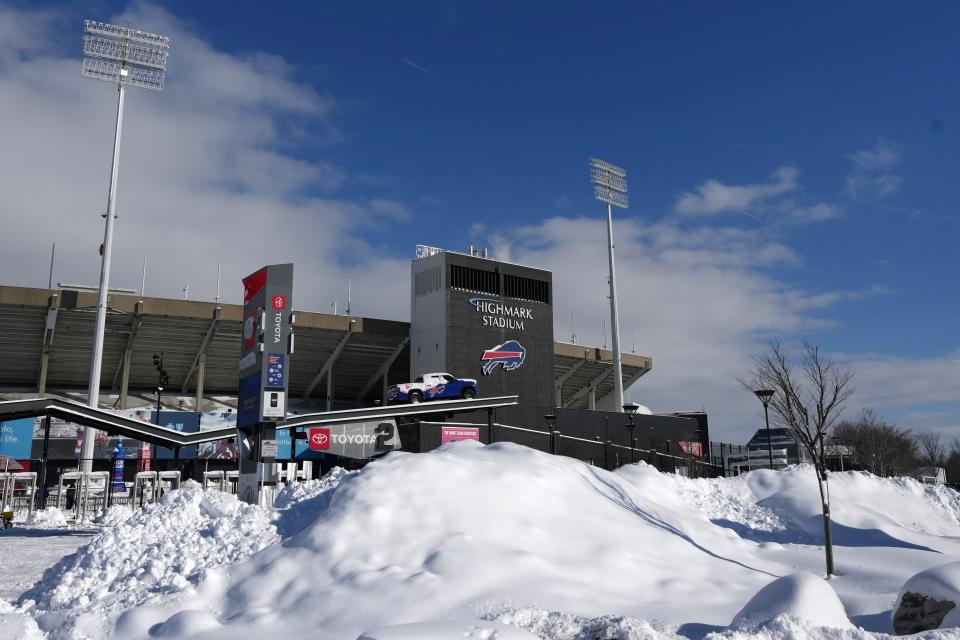 Snow outside of Highmark Stadium during a 2024 AFC wild card game between the Pittsburgh Steelers and the Buffalo Bills.