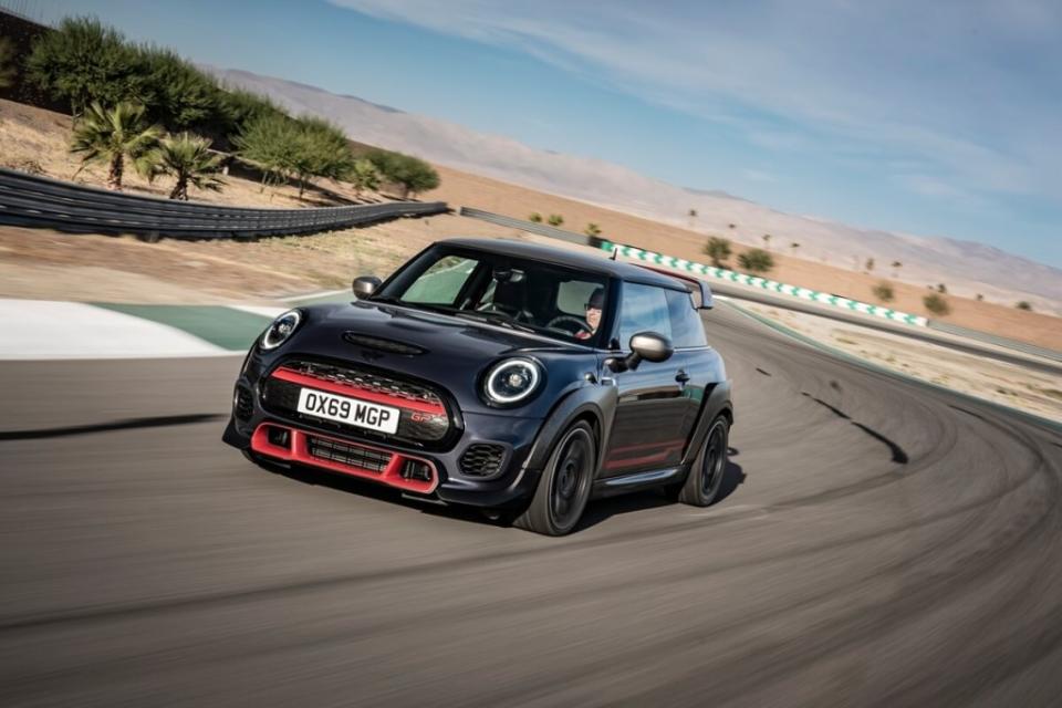 2019-mini-john-cooper-works-gp