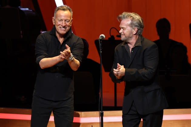 Bruce Springsteen Tells Dirty Jokes, Performs at Stand Up for Heroes