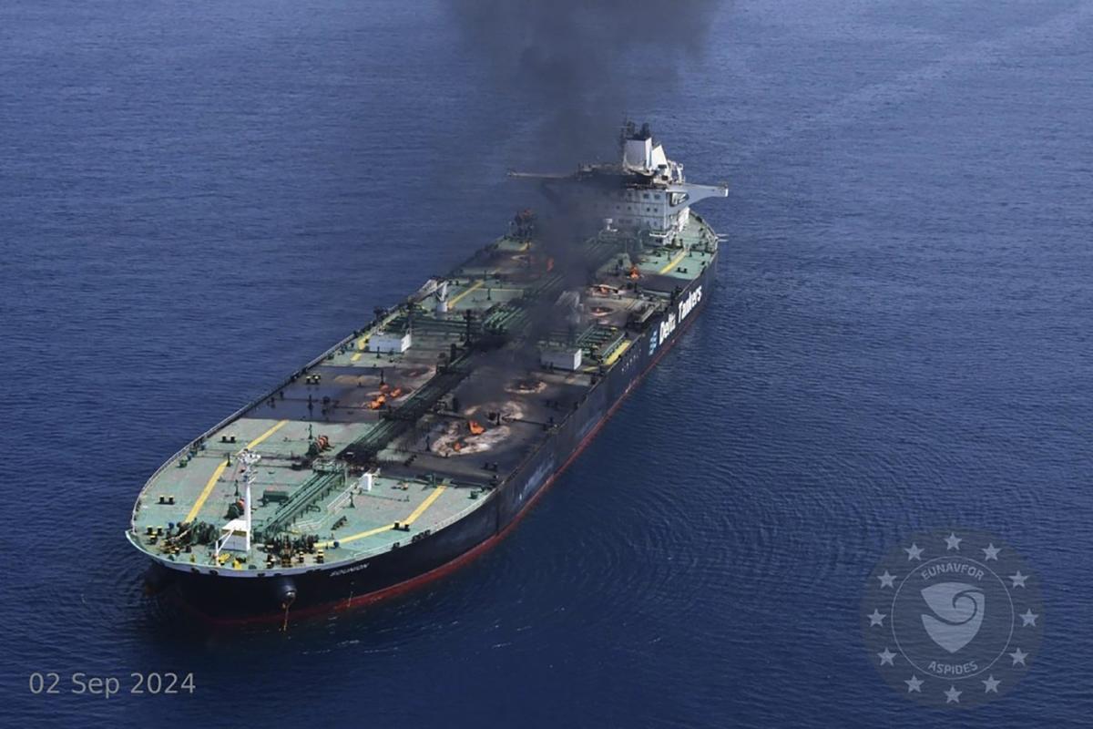 Salvagers abandon effort to tow burning oil tanker in Red Sea targeted by Yemen’s Houthi rebels