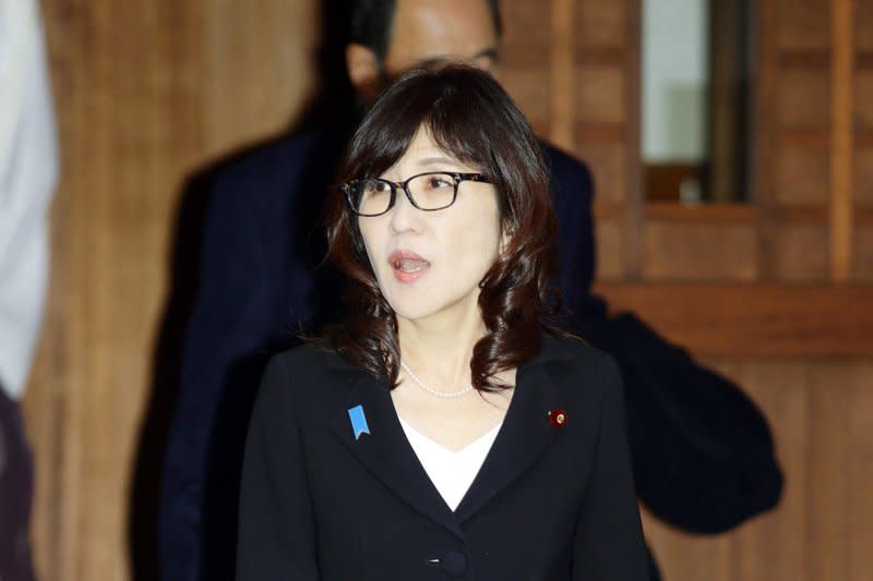 日本防衛相稻田朋美29日上午參拜東京靖國神社。這是稻田今年8月就任防衛相後的首次參拜。（AP）