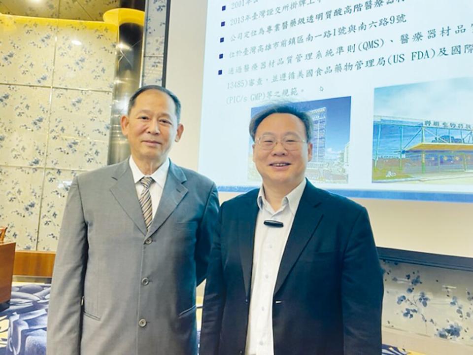 科妍董事長韓開程（左）、總經理韓台賢（右）。圖／杜蕙蓉