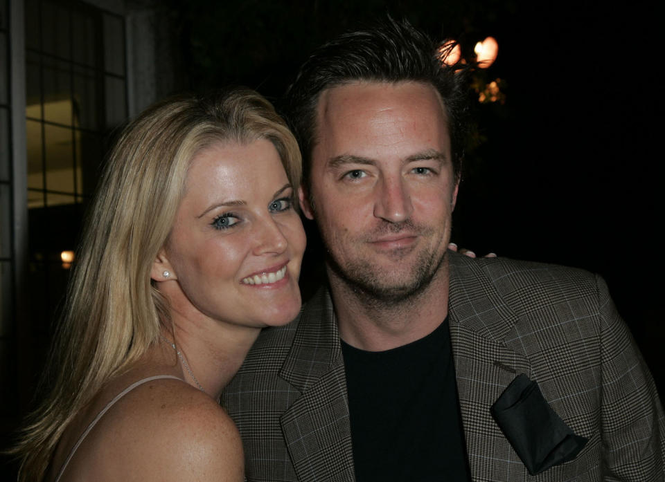 Maeve Quinlan et Matthew Perry ont été en couple entre 2002 et 2003