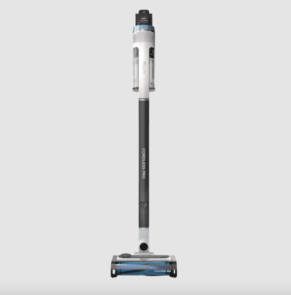 Shark IZ562HC AI Pet Plus Multi-Surface Cordless Stick Vacuum (Photo via Canadian Tire)