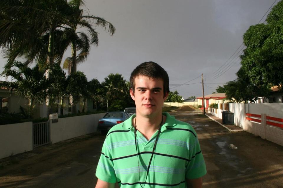 <div class="inline-image__caption"><p>Joran van der Sloot near his parents’ home in Oranjestad, Aruba, in 2007.</p></div> <div class="inline-image__credit">Raul Henriquez/AFP via Getty</div>