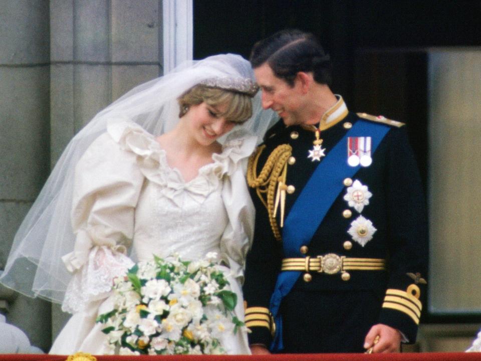 diana and charles palace balcony