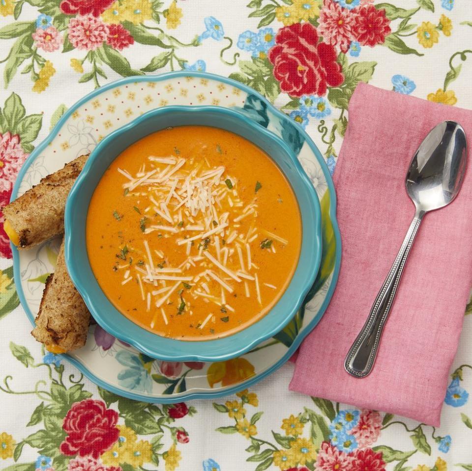 Creamy Roasted Red Pepper Soup