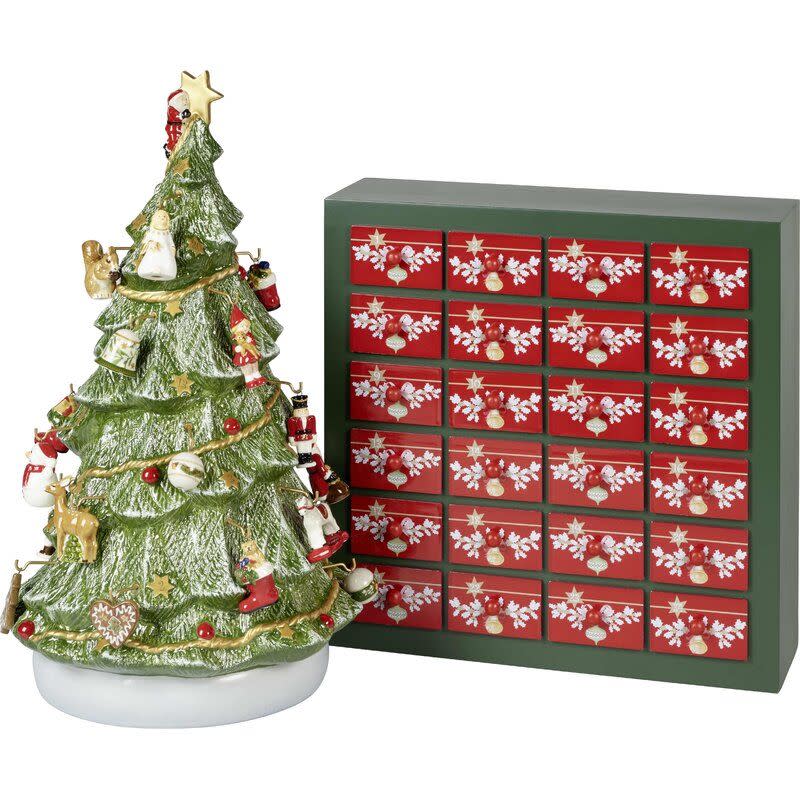 28) Christmas Tree Calendar