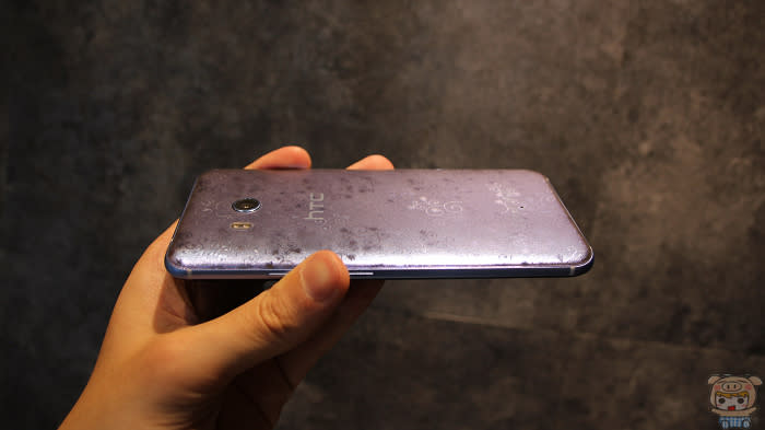 HTC U11 炫藍銀膜斯密碼完美包膜 + imos 康寧 2.5D 滿版玻璃保護貼