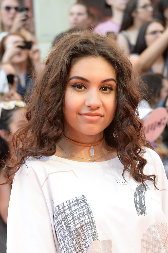 <p>The ultra-talented singer showed off her gorgeous natural curls.<i> (Photo by Sonia Recchia/Getty Images)</i></p>