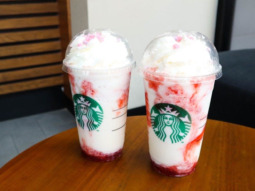 starbucks drinks strawberry frappuccino