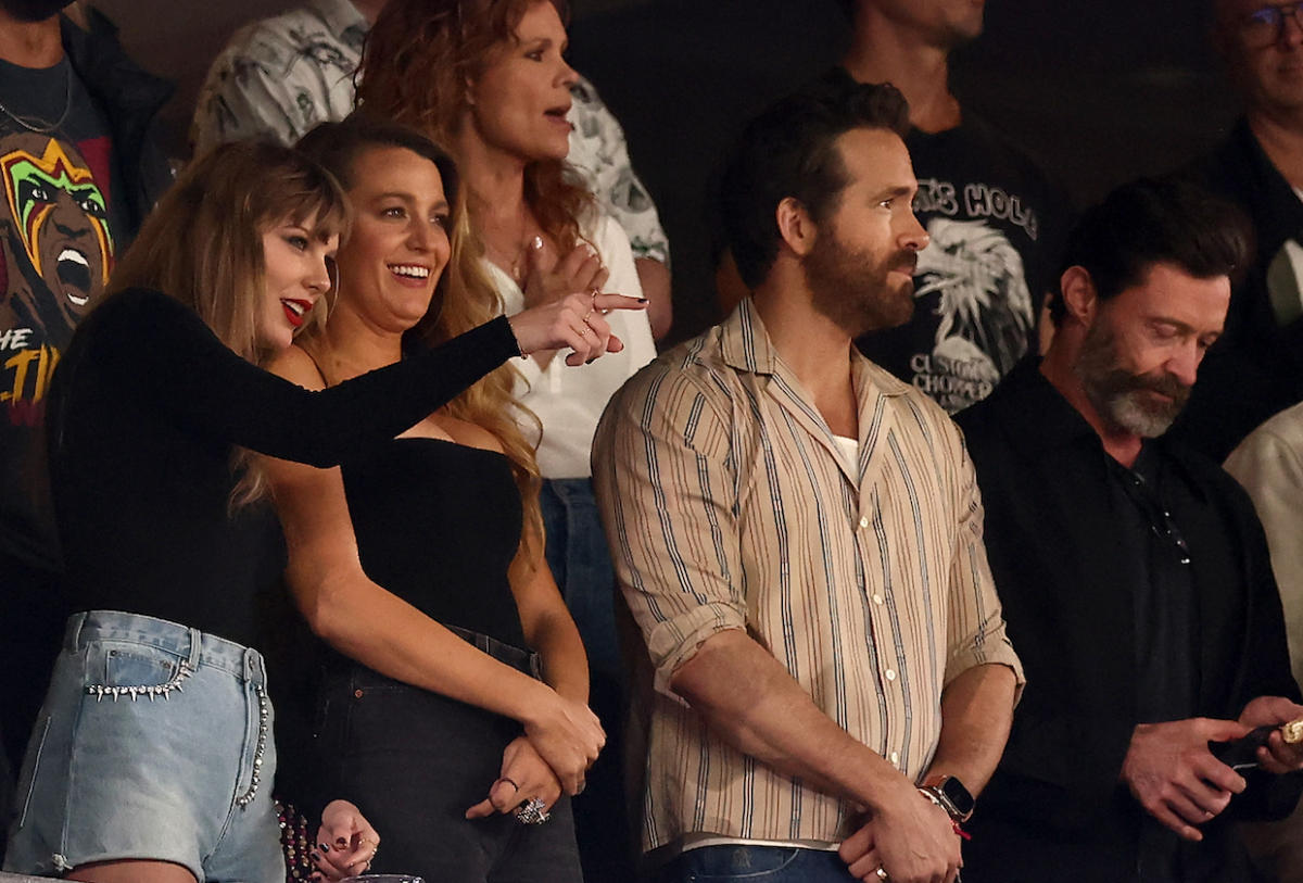 Taylor Swift Supports Travis Kelce at Chiefs Football Game [VIDEO] – TVLine