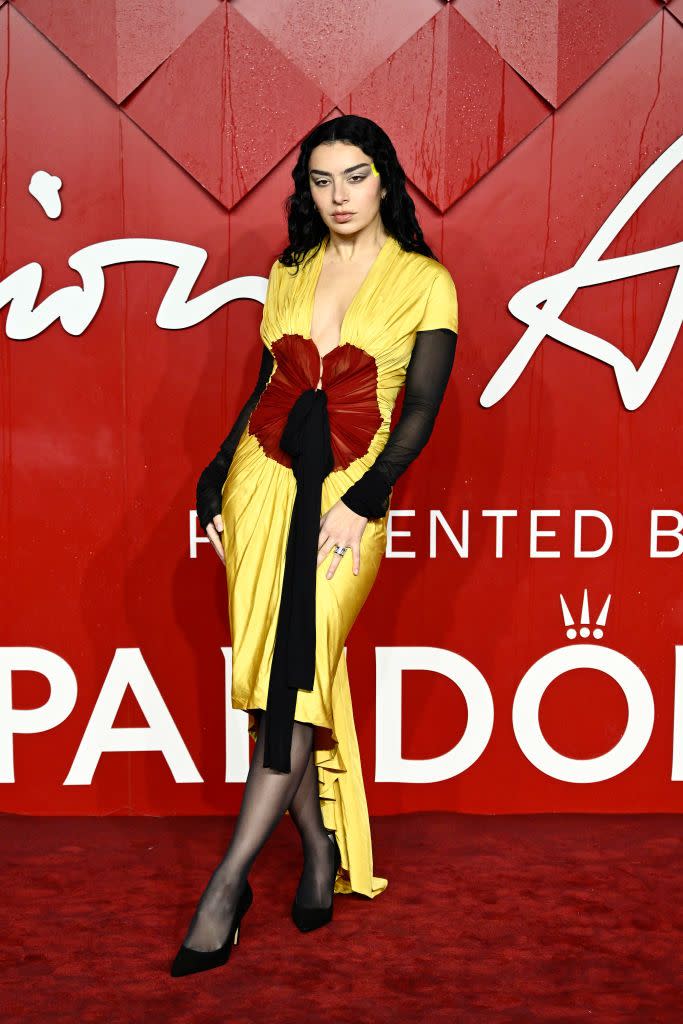 the fashion awards 2023 presented by pandora arrivals