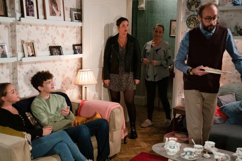 amy mitchell, ricky mitchell, lauren branning, sonia fowler, reiss colwell, eastenders