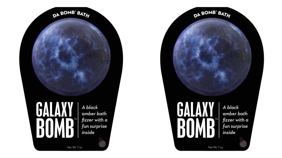 The best stocking stuffers at Amazon under $30: Da Bomb Bath Bomb