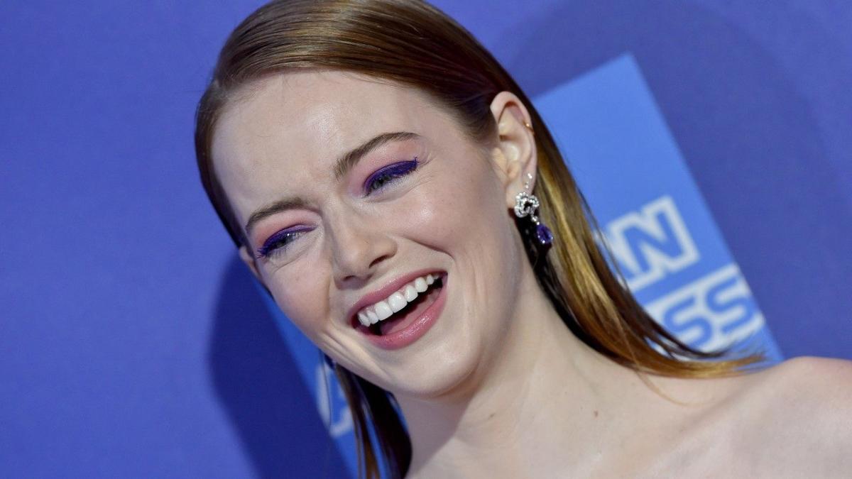 Emma Stone And Haim Recreate Spice Girls Music Video For A Good Cause