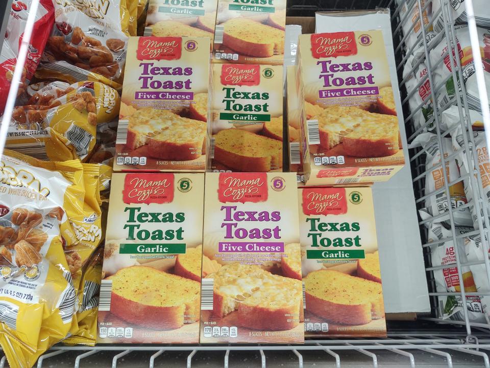 Mama Cozzi's Texas toast