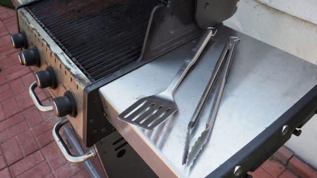 OXO's two-pack of tongs and spatula is all you need to man the grill on game day.