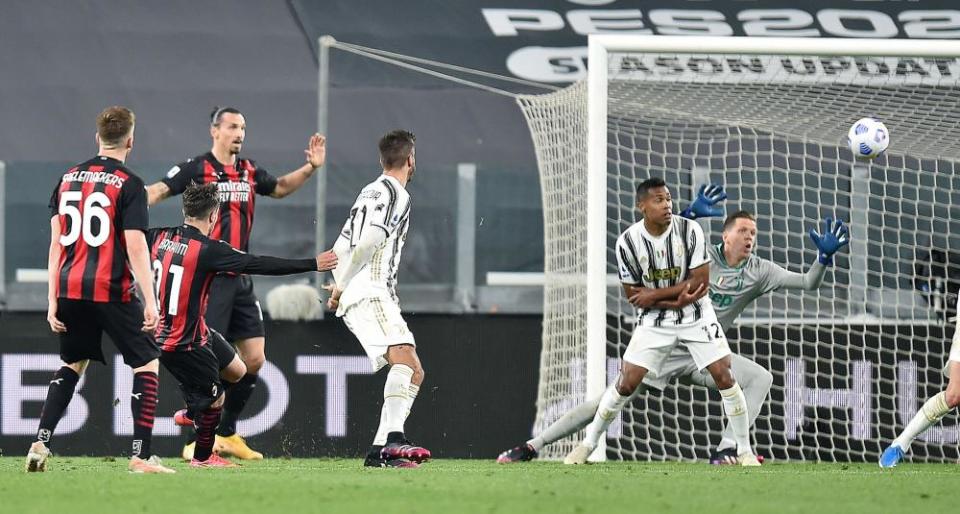 Brahim Díaz scores a splendid goal for Milan.