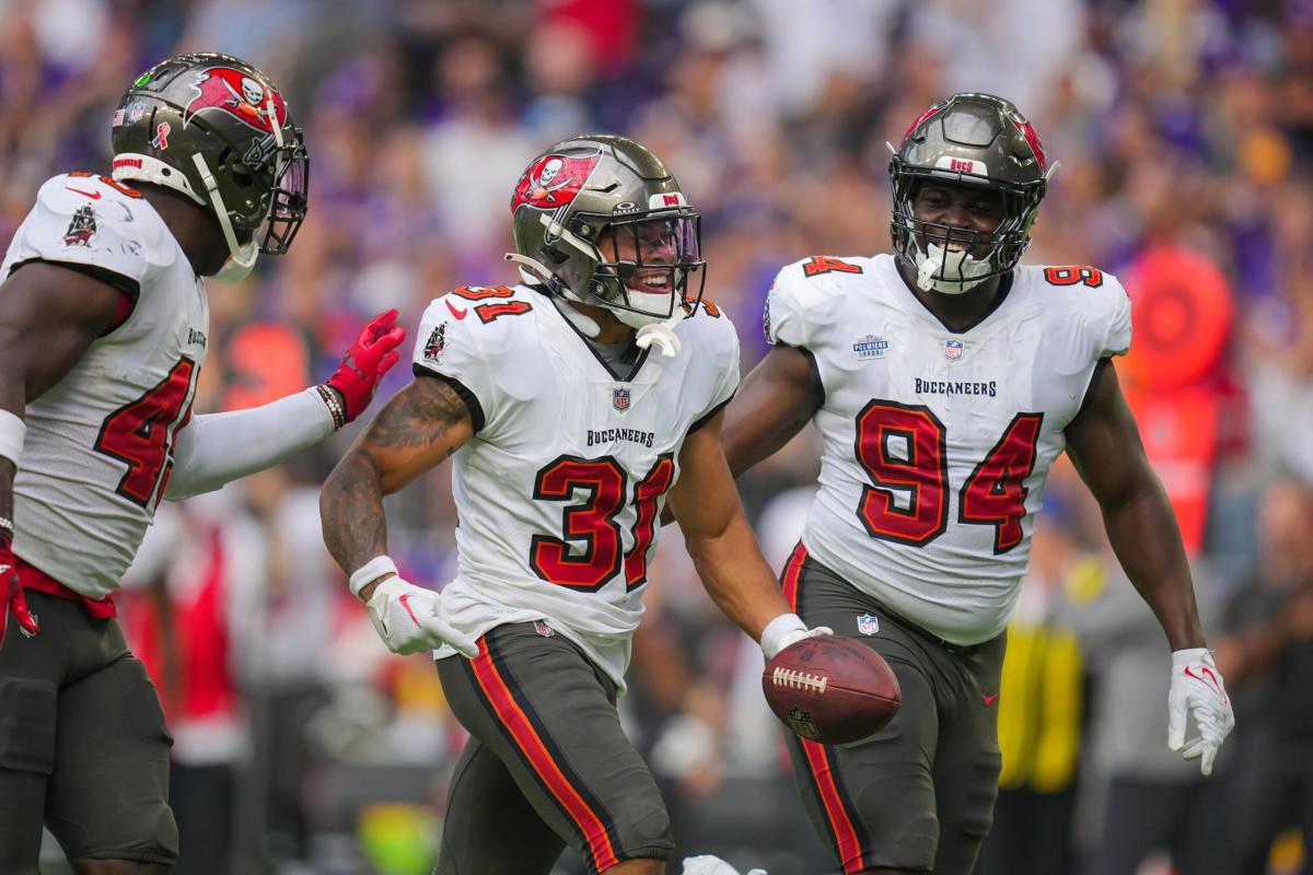 Vikings will wear classic uniforms in season opener against Buccaneers