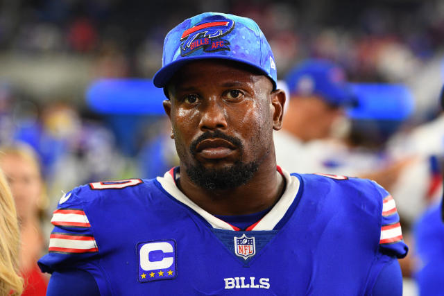 First look at Von Miller in Buffalo Bills uniform