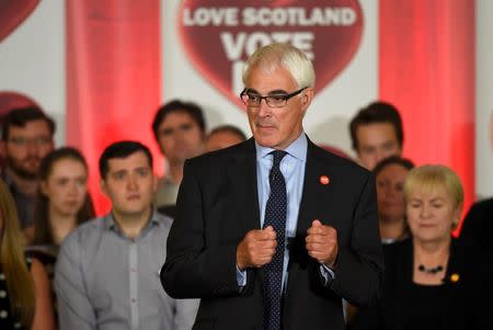 'No' campaigner Alistair Darling speaks at a 'No' campaign rally in Glasgow, Scotland September 17, 2014. REUTERS/Dylan Martinez