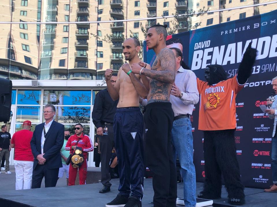 Emanuel Torres (left) and Jose Benavidez Jr. at their official weigh-in Friday in downtown Phoenix.