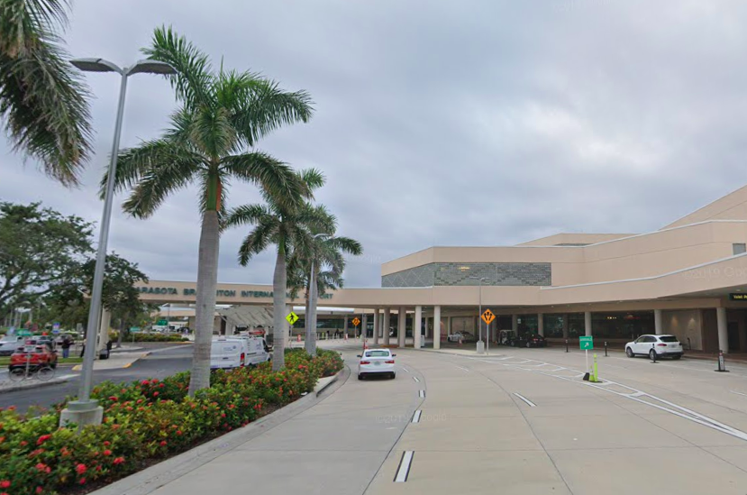 The incident happened close to a Florida airport: Google Streetview