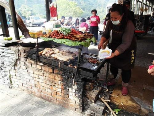 【春遊】多納「高」吊橋. 在多納部落用餐