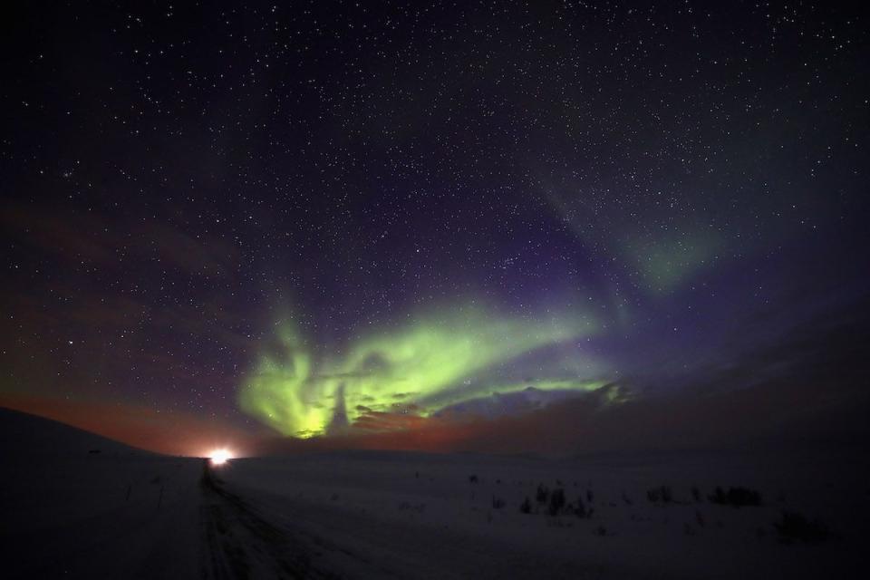 <p>Northern lights near Alta, Norway // March 30, 2017</p>