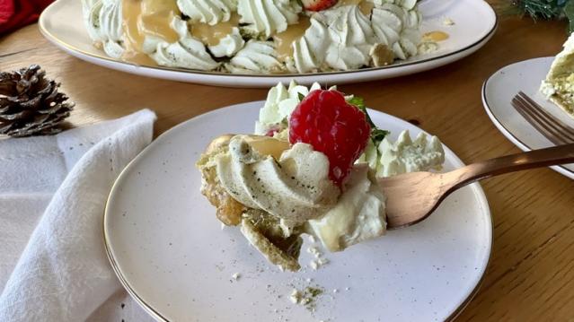 Matcha Berry Pavlova Wreath Recipe